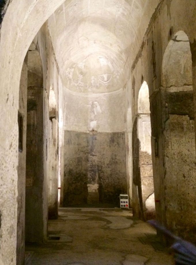 Gli interni della Basilica